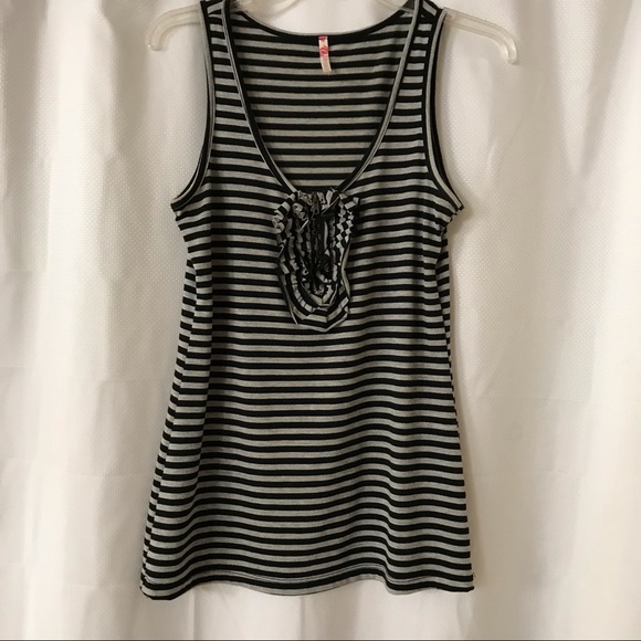 Black and Gray Tank Top with Ruffle Zipper - Picture 10 of 10